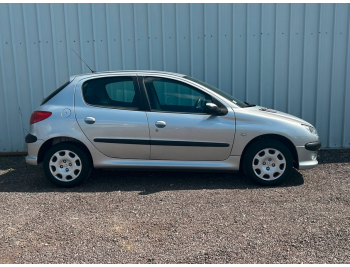 Peugeot 206 Clim • 2006 • 147700 km • Essence